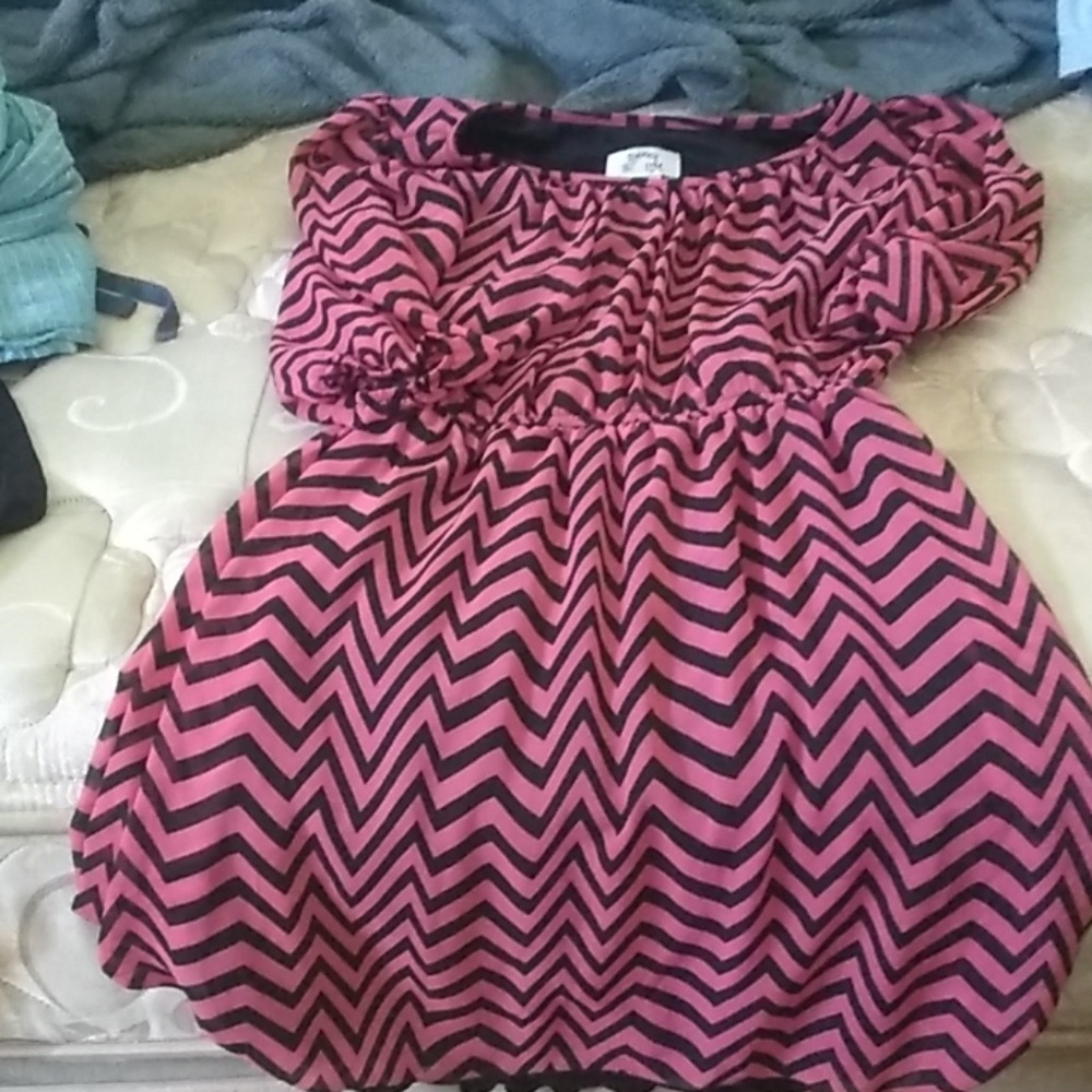 Short sleeve dress